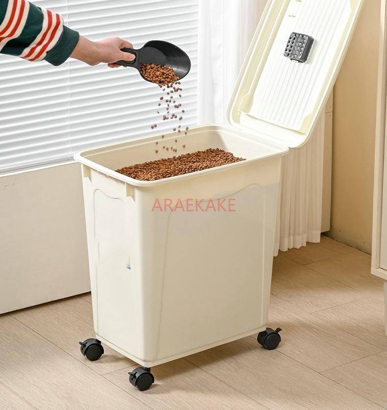 Wiaderko na karmę dla psów o d – Food Storage Large recenzja i cena